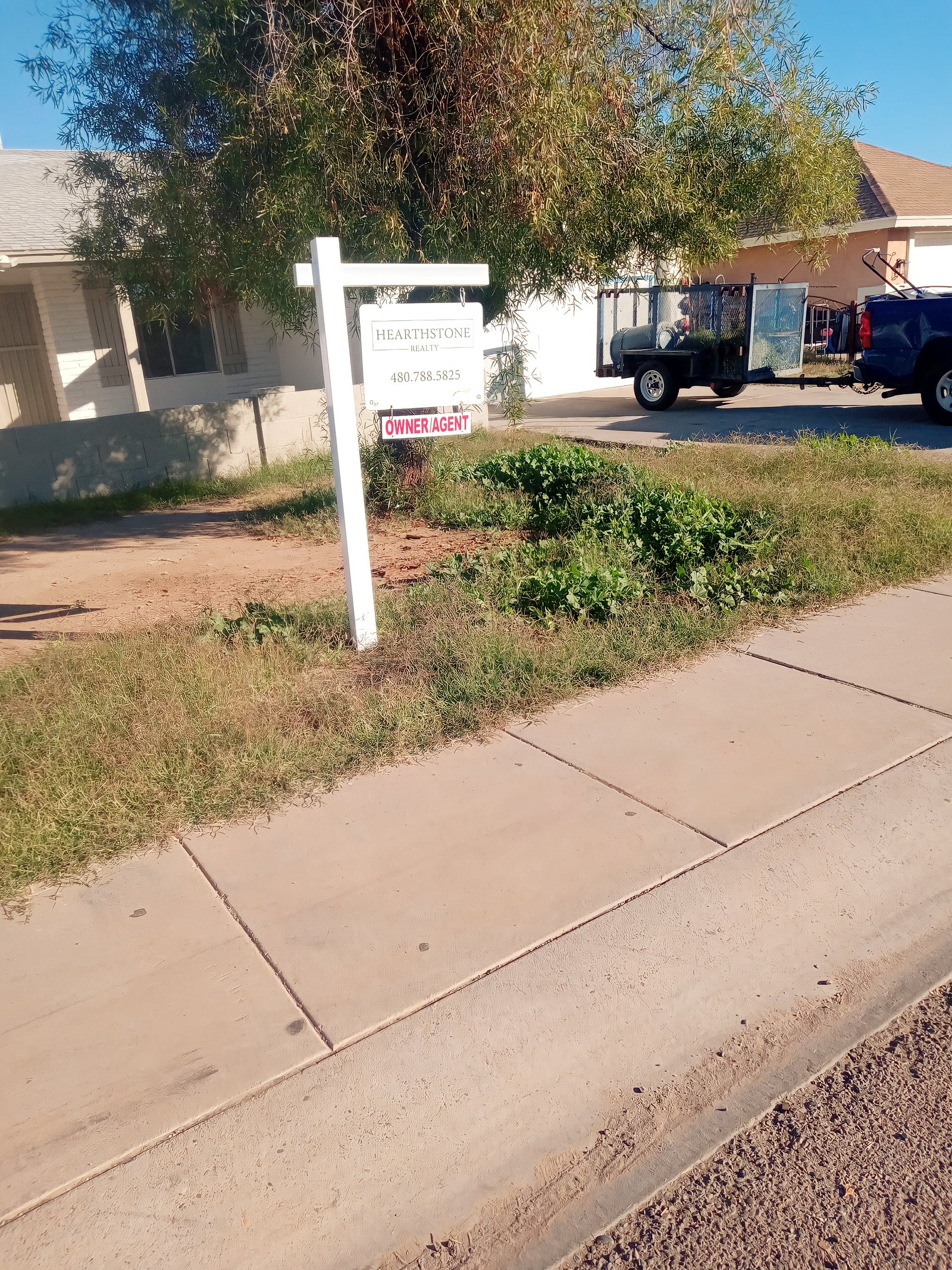 Eduardo's Landscaping: mulch installation